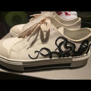 Women Alexander Mcqueen shoes